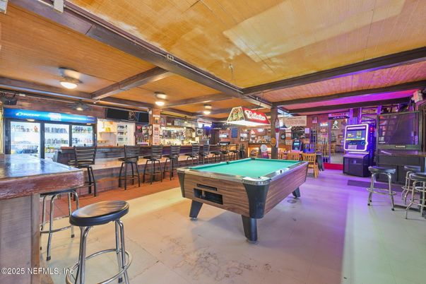 Billiard Table, Game Room, Interior