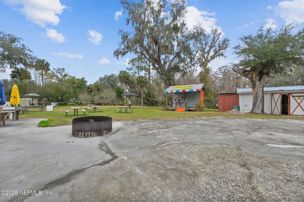 Backyard, Exterior