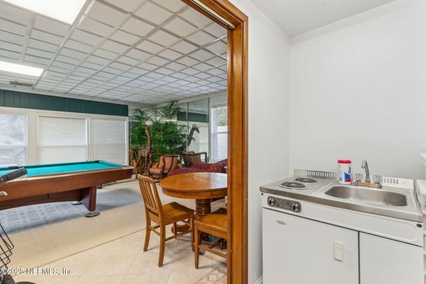 Billiard Table, Dining room, Game Room, Interior
