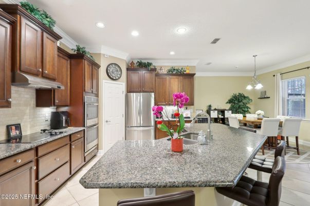 Dining room, Interior, Kitchen, Pendant Lights, Recessed Lighting, Stainless Steel Appliances