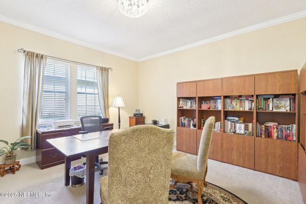 Home Office, Interior