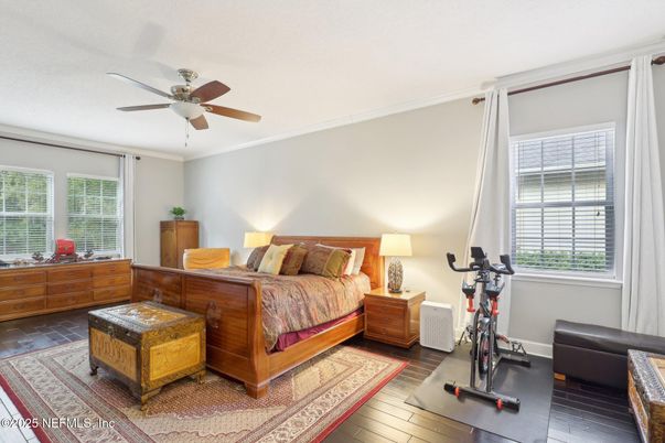 Bedroom, Fitness Equipment, Interior, Wood Texture Flooring