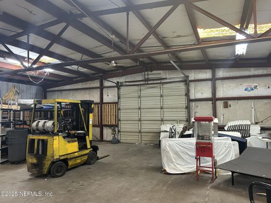 Garage, Interior