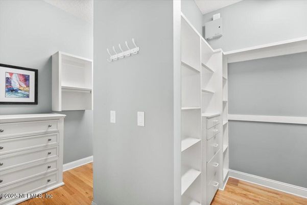 Interior, Walk-in Closets, Wood Texture Flooring