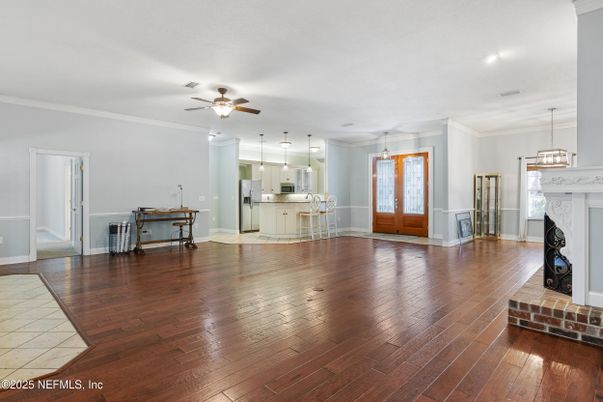 Fireplace, Interior, Kitchen, Pendant Lights, Recessed Lighting, Wood Texture Flooring