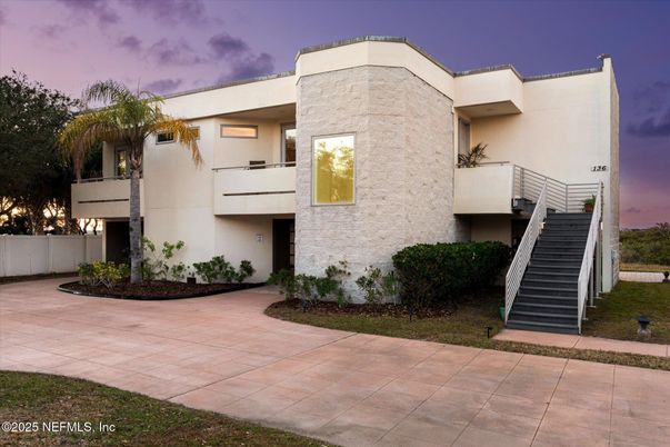 Exterior, Facade, Spanish Mediterranean