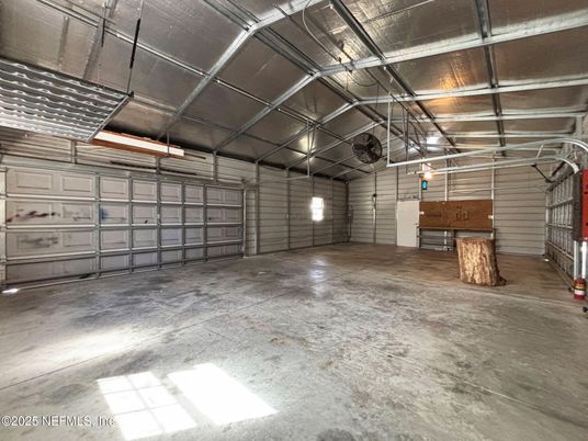 Garage, Interior