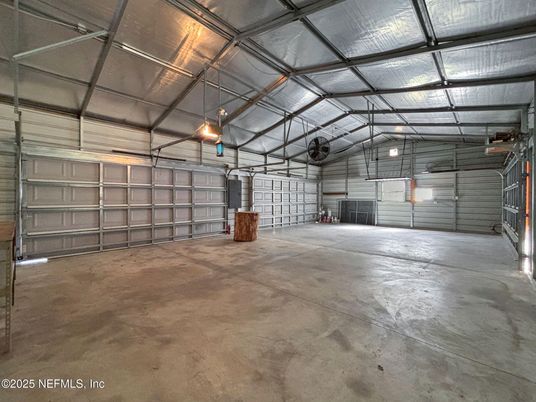 Garage, Interior