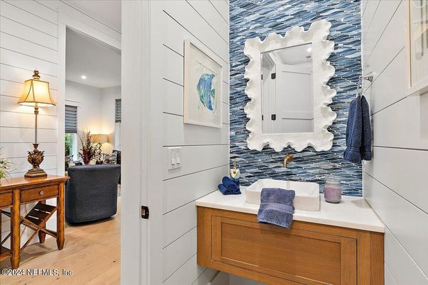 Bathroom, Interior, Recessed Lighting, Wood Texture Flooring