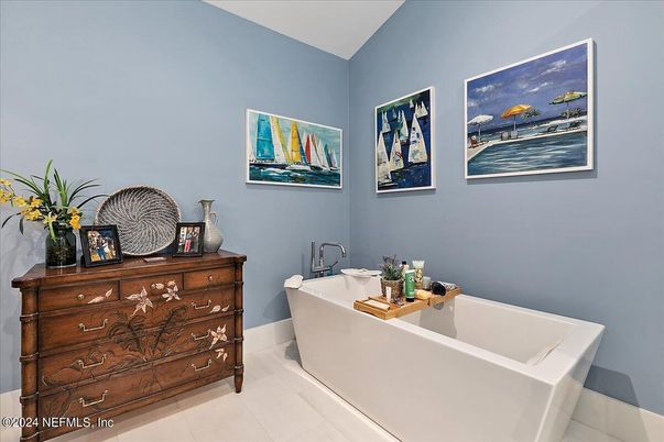 Bathroom, Free Standing Baths, Interior