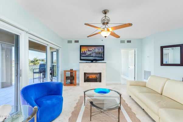 Fireplace, Interior, Living room