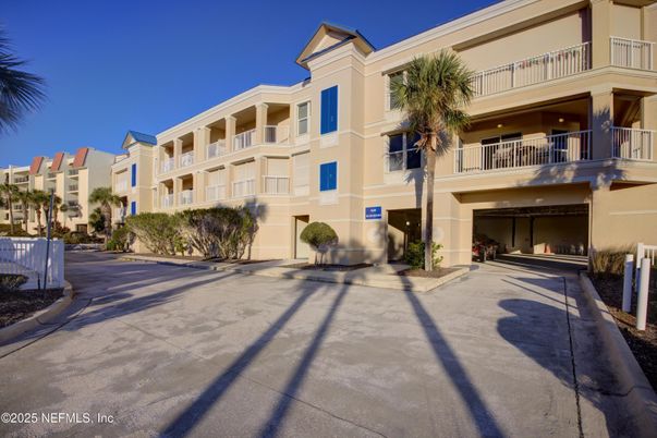 Exterior, Facade, Condo Building