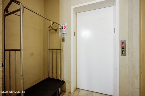 Elevator, Interior