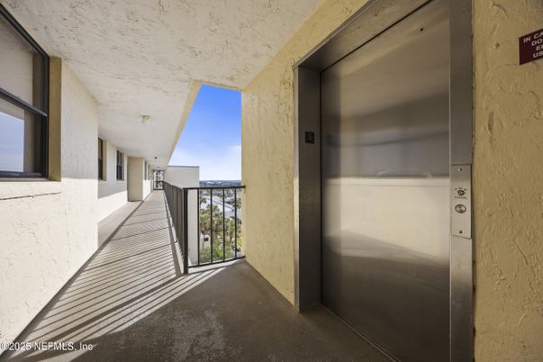 Elevator, Interior