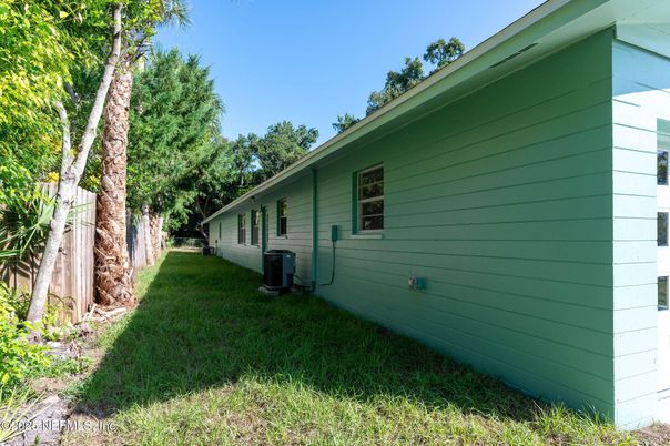 Backyard, Exterior