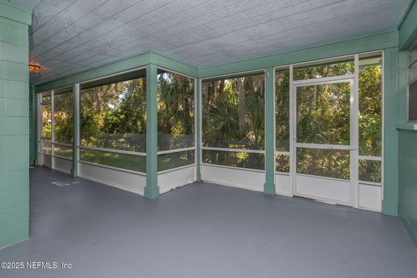 Empty room, Interior, Sun Room