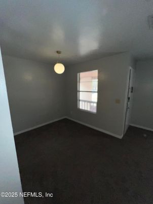 Empty room, Interior, Pendant Lights