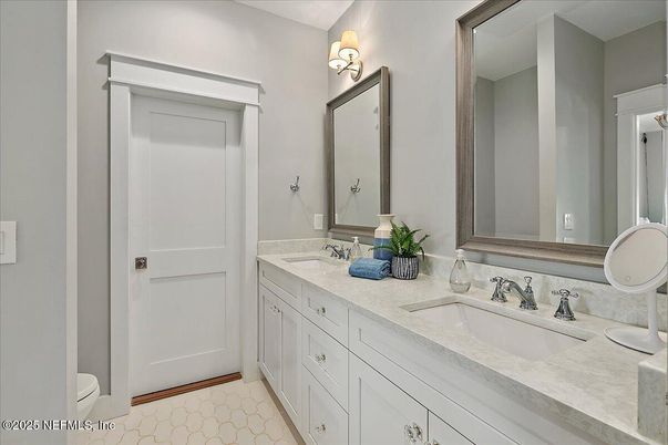 Bathroom, Dual Sink Vanities, Interior