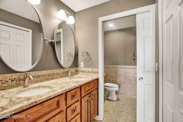Bathroom, Dual Sink Vanities, Interior