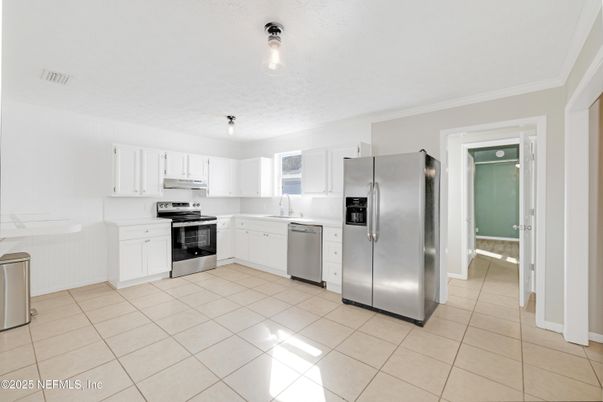 Interior, Kitchen, Stainless Steel Appliances