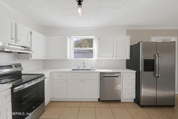 Interior, Kitchen, Stainless Steel Appliances
