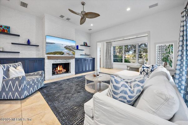 Fireplace, Interior, Living room, Recessed Lighting