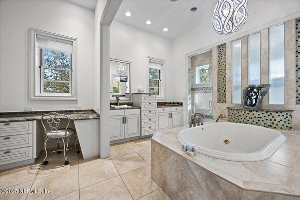 Bathroom, Interior, Recessed Lighting