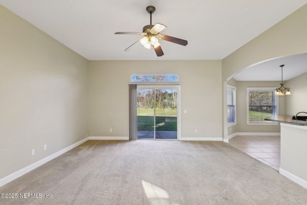 Empty room, Interior, Pendant Lights