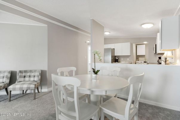 Dining room, Interior, Kitchen, Stainless Steel Appliances