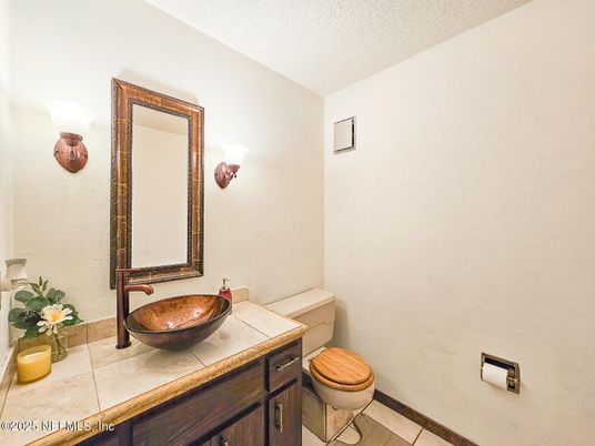 Bathroom, Interior, Tile Countertops