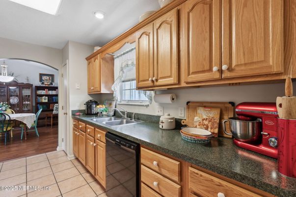 Dining room, Interior, Kitchen, Recessed Lighting, Wood Texture Flooring
