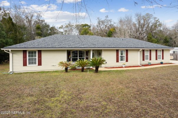 Backyard, Exterior, Facade, Ranch