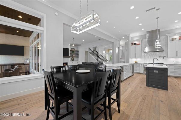 Dining room, Interior, Kitchen, Pendant Lights, Recessed Lighting, Wood Texture Flooring