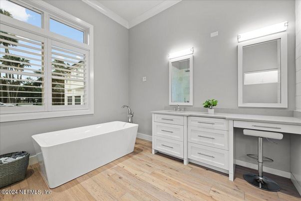 Bathroom, Dual Sink Vanities, Free Standing Baths, Interior, Wood Texture Flooring