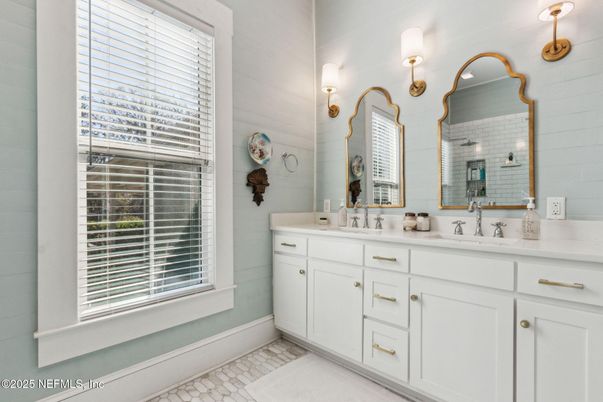 Bathroom, Dual Sink Vanities, Interior
