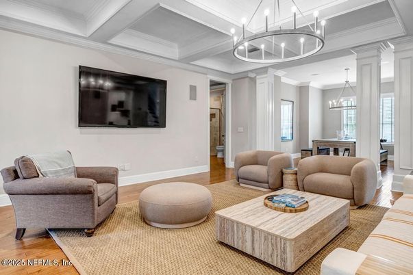 Chandelier, Dining room, Interior, Living room, Pendant Lights, Wood Texture Flooring