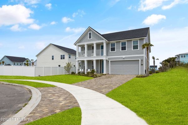 Attached, Exterior, Facade, Farmhouse