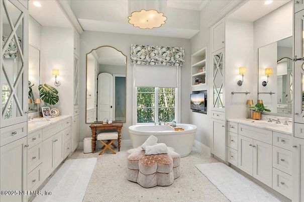 Bathroom, Dual Sink Vanities, Free Standing Baths, Interior, Recessed Lighting