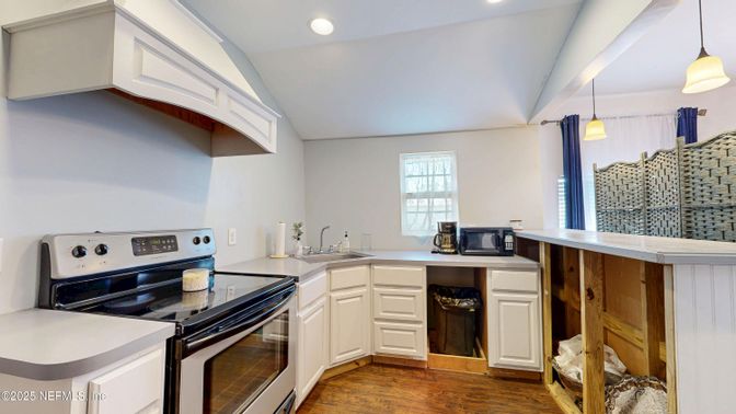 Interior, Kitchen, Pendant Lights, Recessed Lighting, Wood Texture Flooring