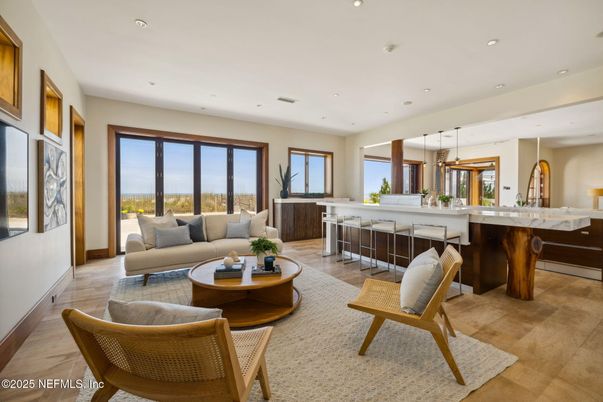 Interior, Living room, Pendant Lights, Recessed Lighting