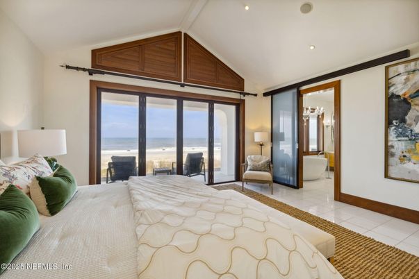 Bedroom, Interior, Recessed Lighting, Water
