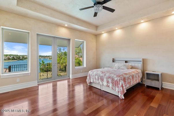 Bedroom, Interior, Recessed Lighting, Water, Wood Texture Flooring