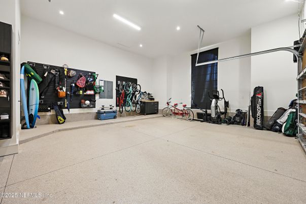 Fitness Equipment, Interior, Recessed Lighting