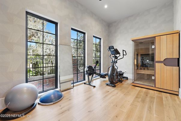 Fitness Equipment, Interior, Recessed Lighting, Wood Texture Flooring