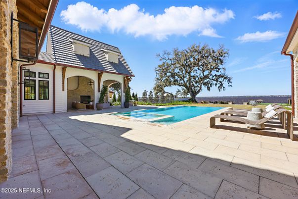 Exterior, Pool