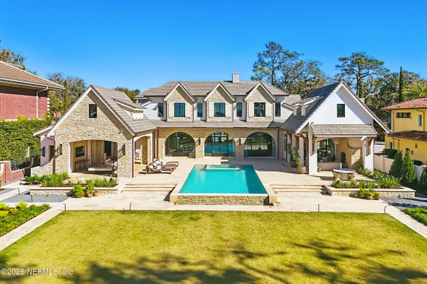 Exterior, Facade, Pool, Queen Anne Victorian