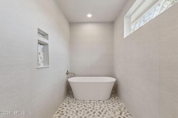 Bathroom, Free Standing Baths, Interior, Recessed Lighting