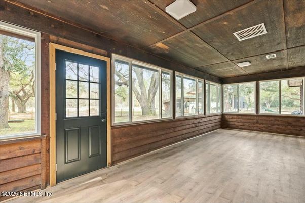 Empty room, Interior, Wooden Ceilings, Wood Texture Flooring, Wooden Walls