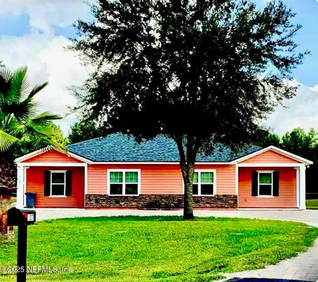 Backyard, Exterior, Facade, Ranch