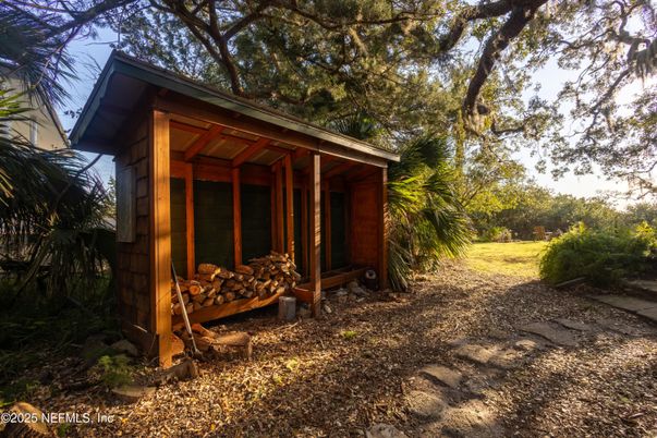 Backyard, Exterior